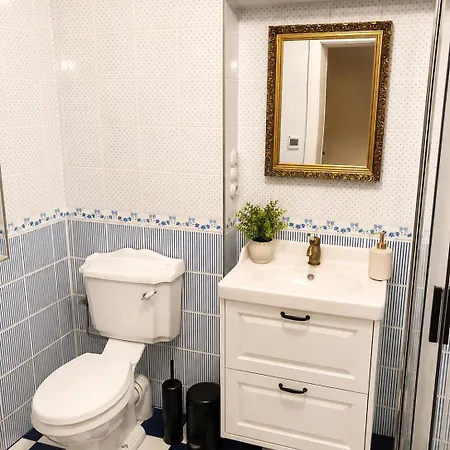 Samostatny V Hanackem Statku Apartament Prikazy